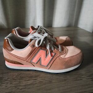 New Balance 574 Women Shoes Coral Pink Suede Leather Sz 4 US